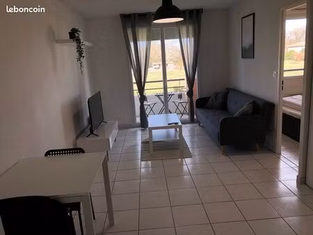 location pour étudiants(es) appartement t2 meublé + parkings