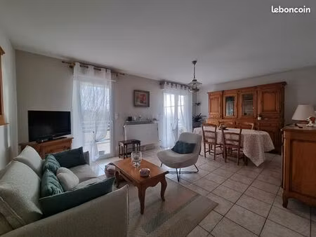 appartement 3 pièces 77 m²