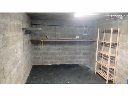 garage fermé à louer – stockage ou stationnement – boulevard pasteur  fresnes