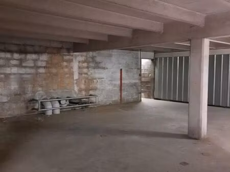 place de parking sous terrain