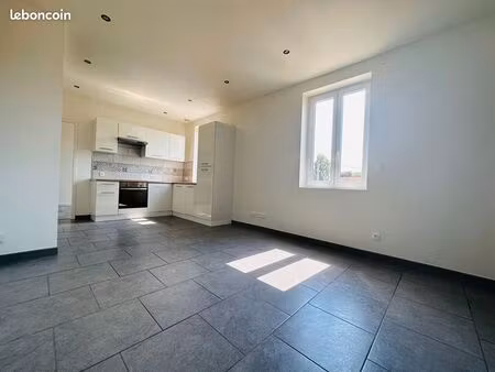 appartement 3 pièces 46 m²