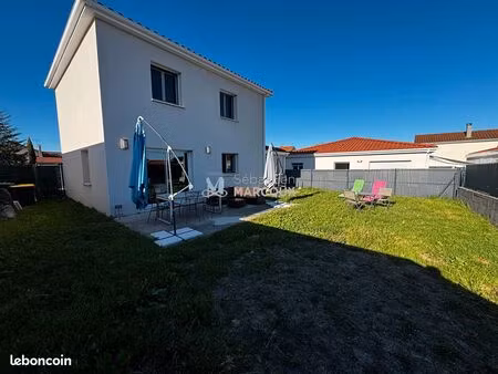 villa 4 pièces 98 m²