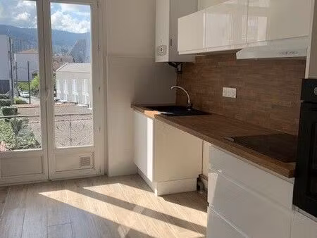 appartement 3 pièces 87 m²