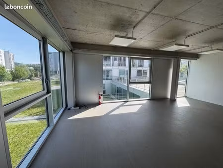 bureaux 79 m² saint-étienne