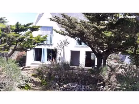 vila avec jardin direct sur mer et plage
