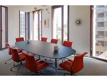 bureau privé entièrement équipé pour 5 personnes à spaces euronantes