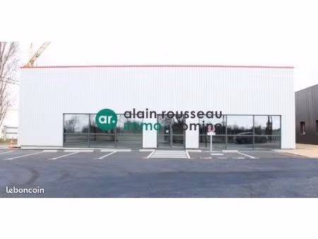 local commercial 355 m² carquefou