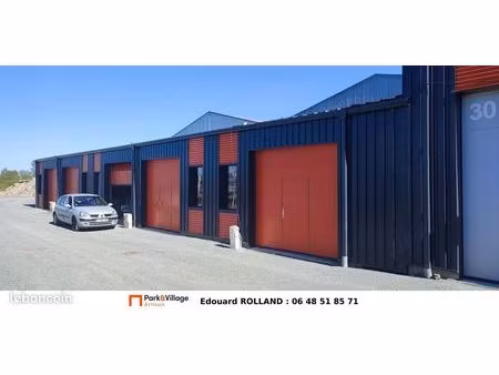 box d'activité à vendre / dépôt et entrepôt d'activité à vendre / local d'activité à vendr