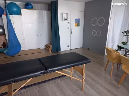 cabinet avec espace pour atelier