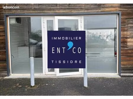 local commercial 85 m² boé