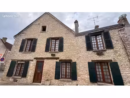 maison 6 pièces 228 m²