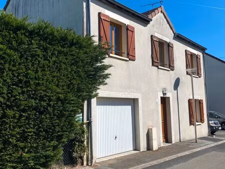 5 pièces - 114 m² - la chapelle st mesmin