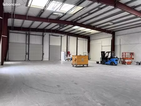 local industriel 525 m²