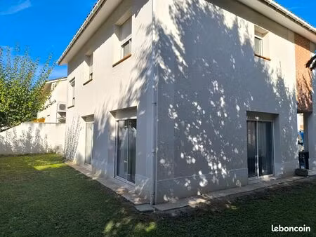 maison-137m2-6 pièces avec dépendance de 20m2