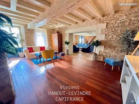 maison 12 pièces 259 m²
