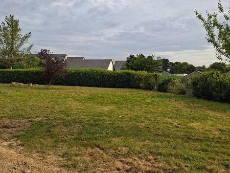 terrain 618 m² juigne sur loire