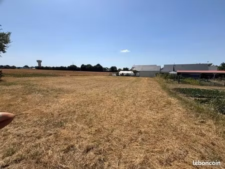 terrain 1 310 m² la pommeraye