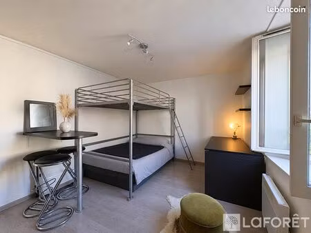 studio 1 pièce 20 m²