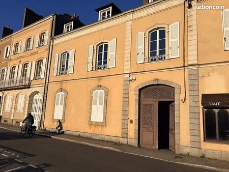 bureaux 387 m²