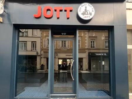 murs commerciaux emplacement n°1