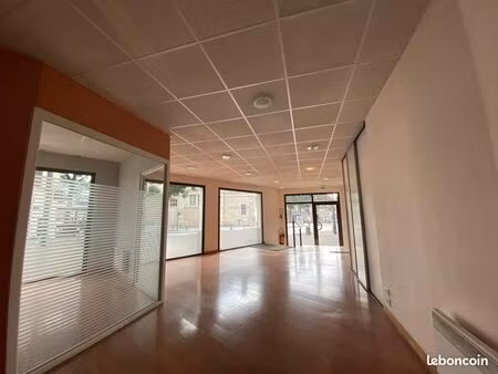local commercial 167 m²