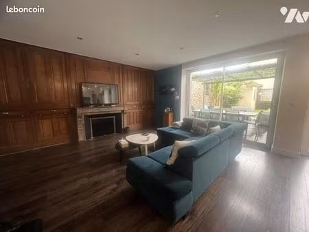 maison 7 pièces 171 m²