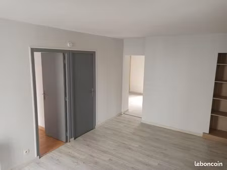 deux-pièces 42 m2 - centre-ville cholet