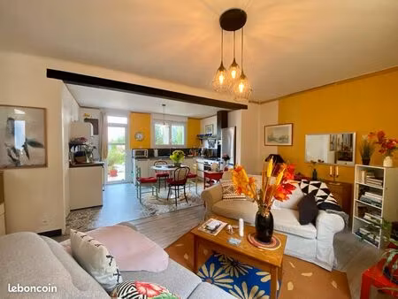 maison 5 pièces 104 m²