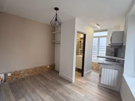 studio meublé lumineux 17m2
