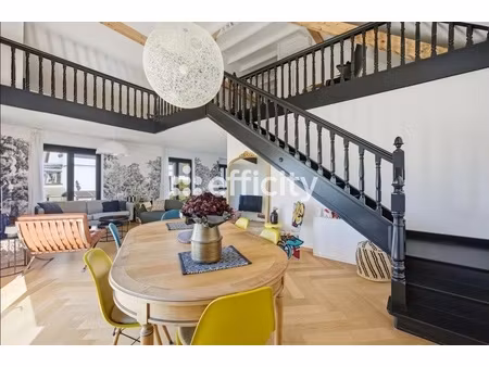 maison 5 pièces - 174 m²