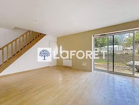 location maison à moncoutant (79320) : à louer / 64m² moncoutant
