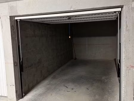 garage box en sous-sol