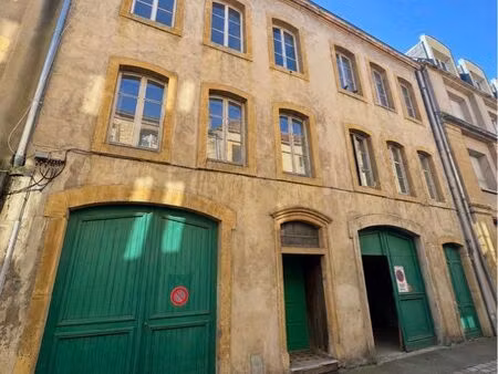 garage  dépôt