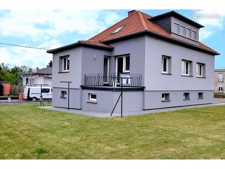 maison 8 pièces 124 m²