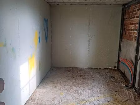box de stockage 8m2