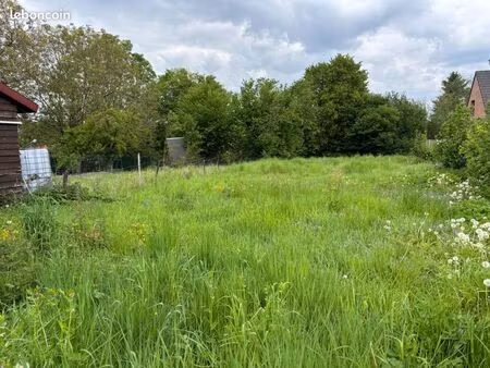 terrain 660 m² boussières-sur-sambre