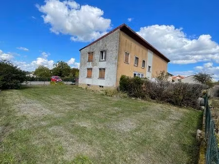 ensemble immobilier – 2 appartements rénovés + dépendance + terrain