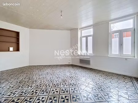 immeuble 9 pièces 170 m²