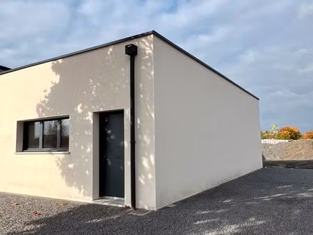 bureau neuf 55m2 avec 25m2 cuisine et sanitaires