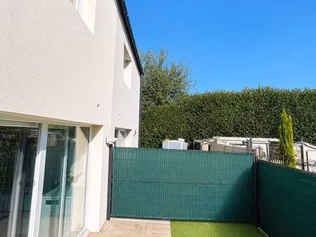 maison louée – 1 parking - 2 chambres – 750/mois
