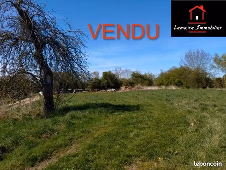 terrain 3270 m² escarmain