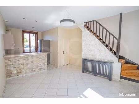 maison 4 pièces 80 m²
