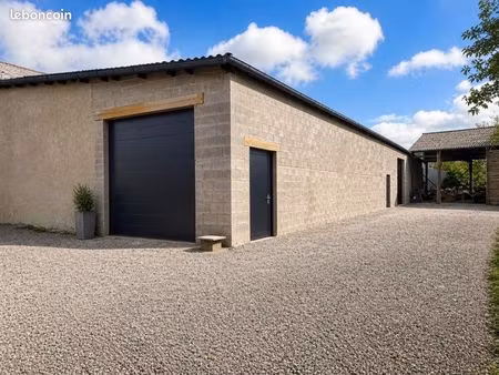 dépôt 210 m² et bureaux à louer teting-sur-nied