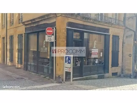 local commercial 65 m²