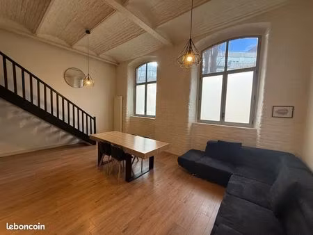 loft 2 pièces 82 m²