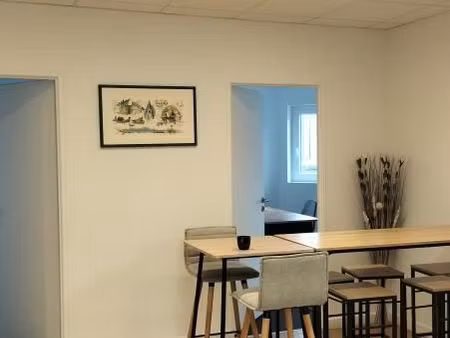 bureau 15 m²