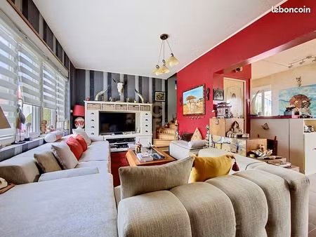 maison 4 pièces 77 m²