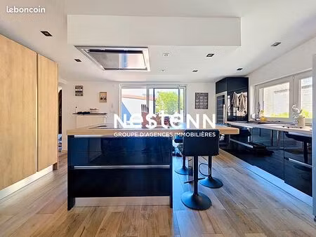propriété 6 pièces 101 m²