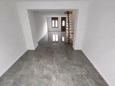 maison - 80m2 - 4 pièces
