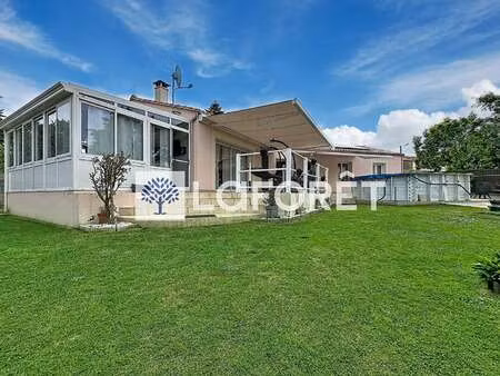 vente maison piscine à breuil-barret (85120) : à vendre piscine / 127m² breuil-barret
